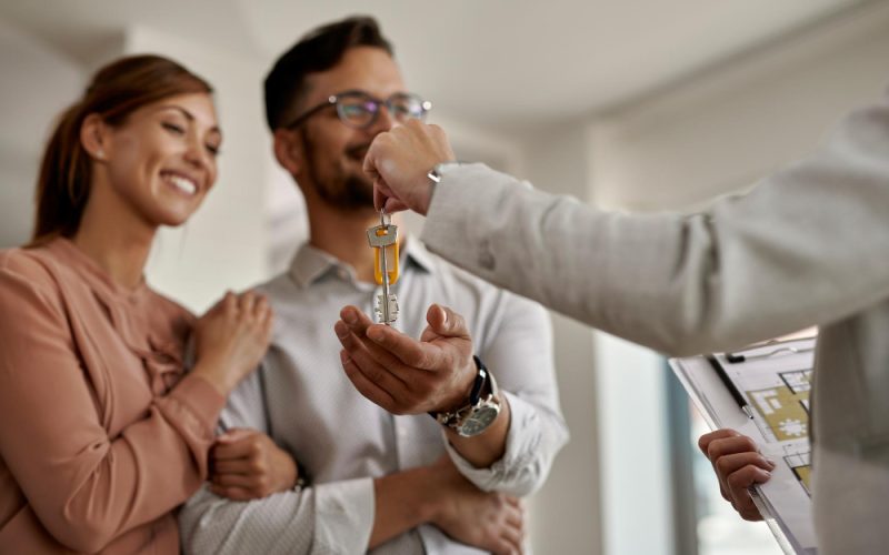 Profissão de corretor de imóveis ganha novas atribuições e deve crescer 20% no Brasil até 2026